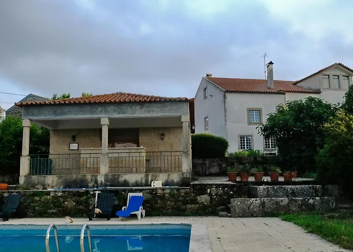 Four Seasons Private Pool Huge Palace Mesquitela