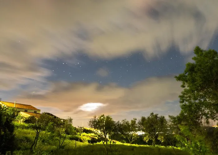 Hébergement de vacances Four Seasons Private Pool Huge Palace