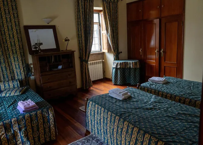 Hébergement de vacances Four Seasons Private Pool Huge Palace