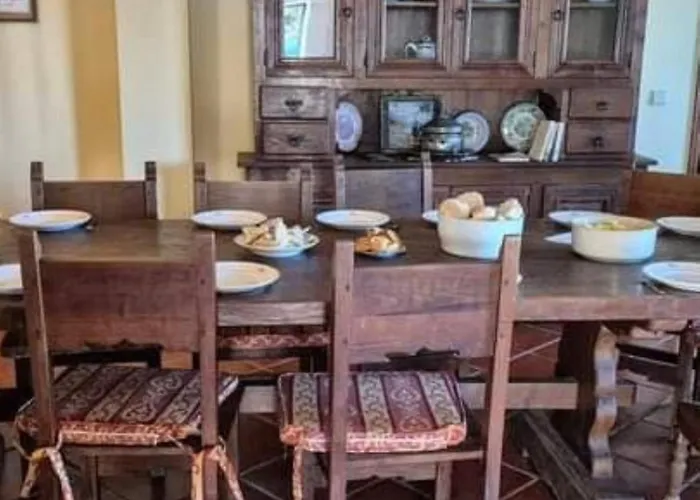 Four Seasons Private Pool Huge Palace * Mesquitela